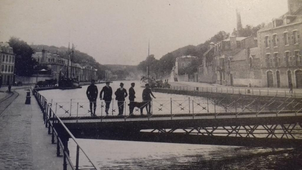 Le pont tournant. Vers 1910. Arch. mun. Morlaix.6